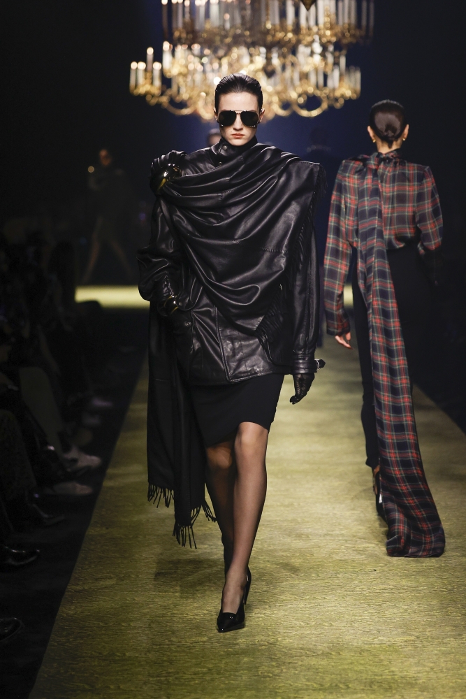 Коллекция Saint Laurent (Fall 2023 Ready-to-Wear), фото 11