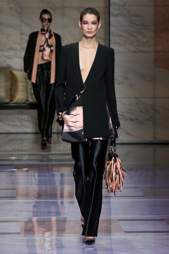 Коллекция Giorgio Armani (Fall 2023 Ready-to-Wear), фото 20