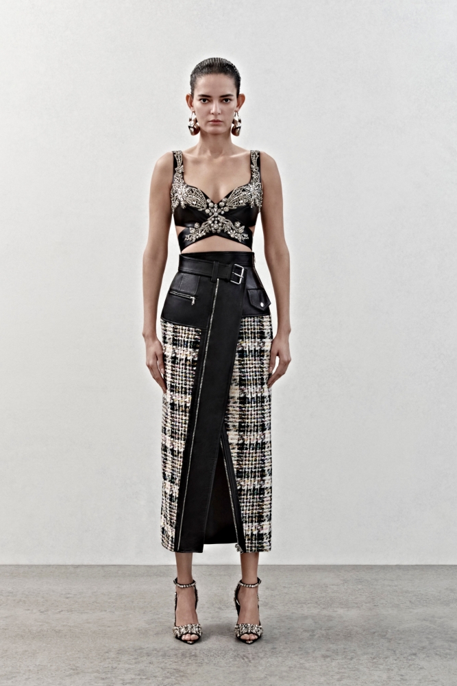 Коллекция Аlexander McQueen (Pre-Fall 2023), фото 15