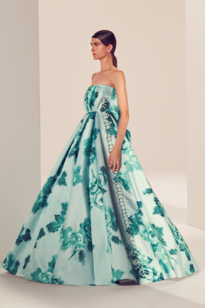 Коллекция Emilia Wickstead (Spring 2023 read-to-wear) 