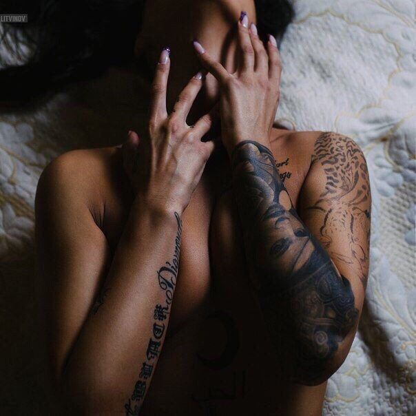 Красивые девушки с татуировками, фото 12 Красивые девушки с татуировками, фото 12