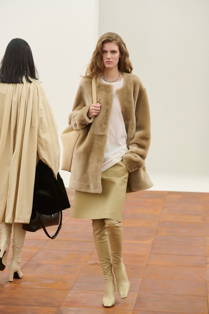 Коллекция Toteme (Fall 2025 ready-to-wear)