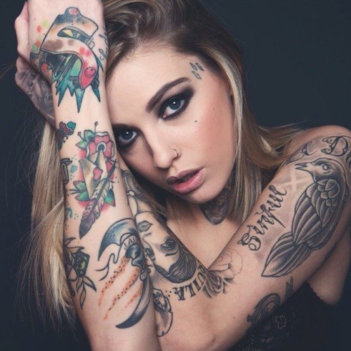 Красивые девушки с татуировками, фото 18 Красивые девушки с татуировками, фото 18