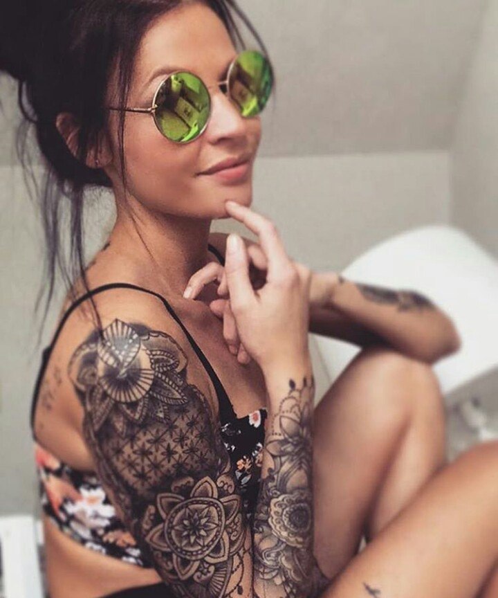 Красивые девушки с татуировками, фото 26 Красивые девушки с татуировками, фото 26
