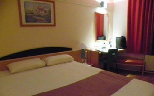 ibis Heidelberg Hauptbahnhof 2* Гейдельберг ibis Heidelberg Hauptbahnhof 2* Гейдельберг