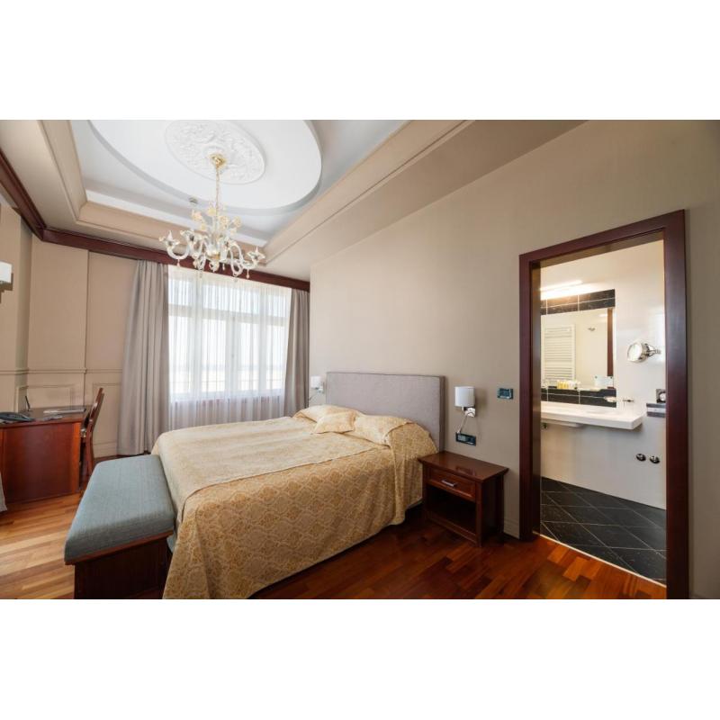 Di hotel bo. Отель bo. Palazzo 4*. Палаццо отель Ялта. Palazzo 30.