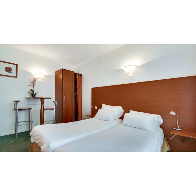 Pavillon Courcelles Parc Monceau 3* Париж Pavillon Courcelles Parc Monceau 3* Париж