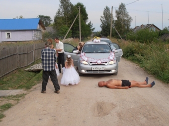 Подборка фоток - прикольные свадьбы в деревне!