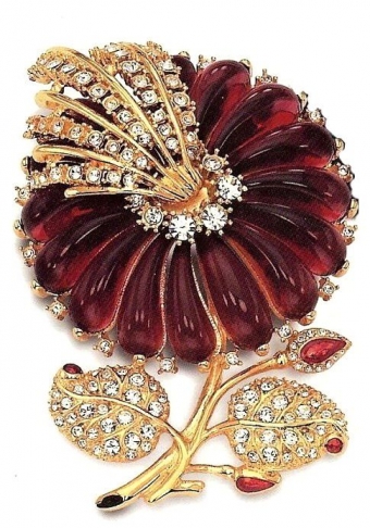 Драгоценные украшения в виде цветов.