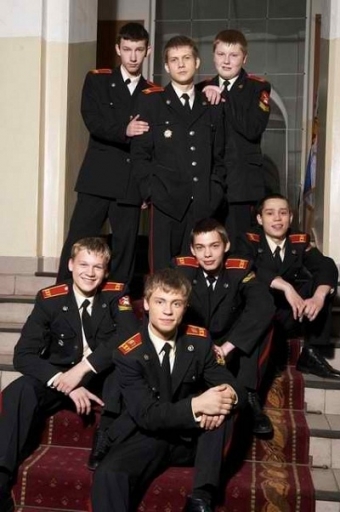 Современные фильмы и сериалы о школе!