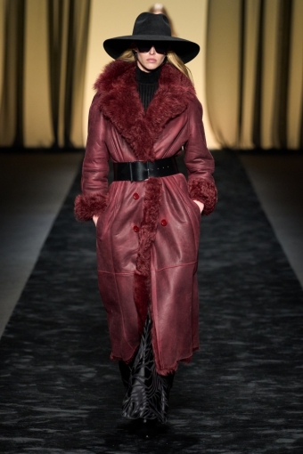 Коллекция Alberta Ferretti (Fall 2023 Ready-to-Wear)