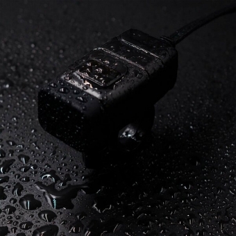 Влагозащитное зарядное устройство QC3.0 с 2 портами USB с дисплеем на руль мотоцикла