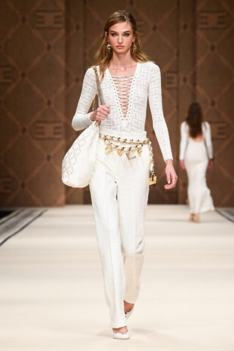 Коллекция Elisabetta Franchi (Spring Summer 2023 collection fashion show)