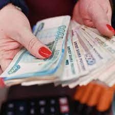 Северянам назначат максимальную надбавку к зарплате независимо от стажа. Каким работникам положена северная надбавка? 