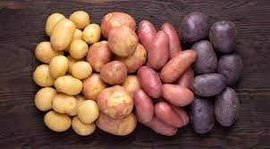 Какай картофель полезнее, мелкий или крупный?