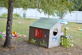 Детский игровой домик на даче
