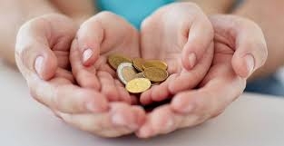 С 1 января 2023 года государство будет помогать нуждающимся семьям по единой системе. Кто получит новое универсальное пособие?