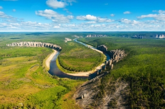 Ленские столбы: Природное чудо Якутии 🌄