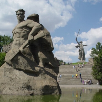 Мамаев Курган и Статуя «Родина-мать зовёт!» в Волгограде: Символ Мужества и Героики 🇷🇺