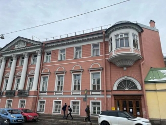 Дом Левашова: Роскошь Неоклассицизма Санкт-Петербурга 🏛️