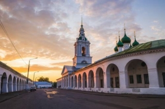 Торговые Ряды Костромской Области: Архитектурное Наследие XVIII-XIX Веков 🏛️