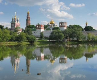 Новодевичий монастырь: Архитектурное сокровище Москвы ⛪
