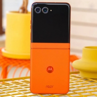 Смартфон Motorola Razr50, 8GB, 256GB, 6,9, Android 13, русский, google play оранжевый