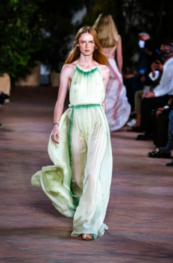 Alberta Ferretti ВЕСНА-ЛЕТО 2022 READY-TO-WEAR