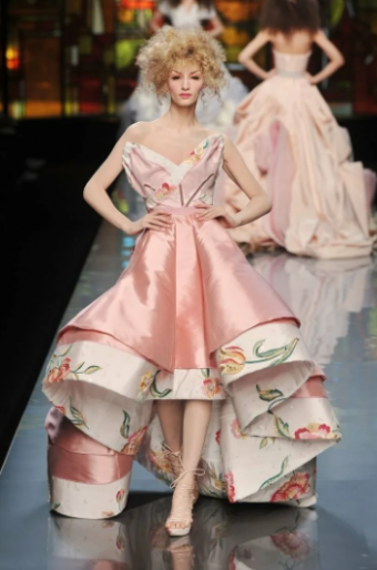 Fashion Show: Christian Dior Couture Fall 2007 John Galliano