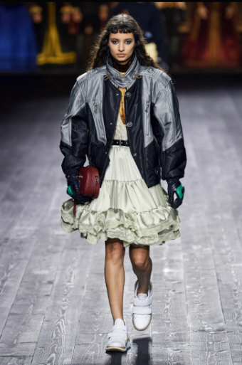 LOUIS VUITTON Women Spring Summer 2016 