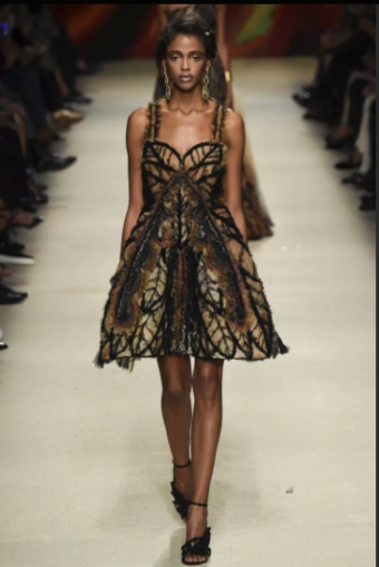Alberta Ferretti ВЕСНА-ЛЕТО 2022 READY-TO-WEAR