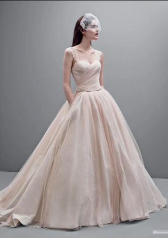 Vera Wang Gown Gorgeous dresses