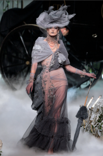 Fashion Show: Christian Dior Couture Fall 2007 John Galliano