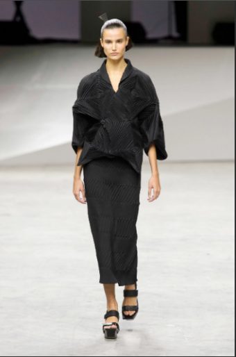 Issey Miyake Spring Summer 2018 Collection - DSCENE designscene.net