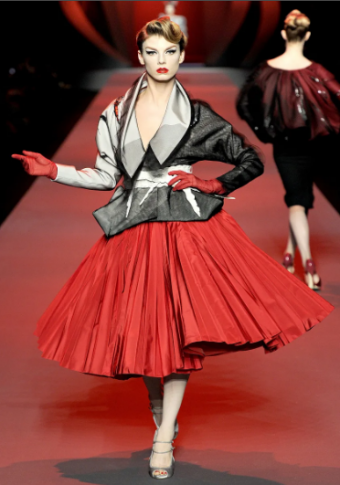 Fashion Show: Christian Dior Couture Fall 2007 John Galliano