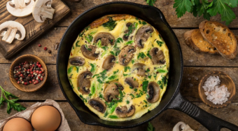 Омлет с шампиньонами