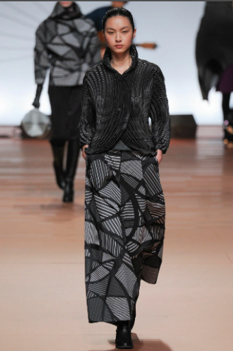 Issey Miyake Spring Summer 2018 Collection - DSCENE designscene.net