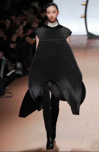 Issey Miyake Spring Summer 2018 Collection - DSCENE designscene.net