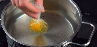 Очень необычные способы приготовления отварных яиц
