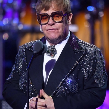 Угадай песни Элтона Джона 