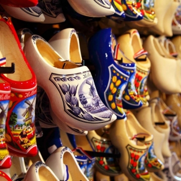 Угадайте страны по сувенирам 