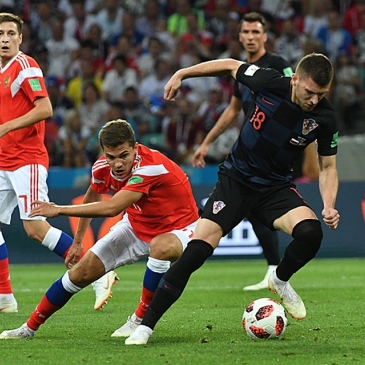 Угадай футболиста по фото!