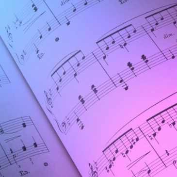 Музыка 70-х и 2000-х. Угадай мелодию по музыкальному отрывку