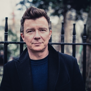 Rick Astley. Угадай песню по музыкальному отрывку