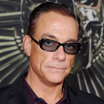 Угадайте фильм по растяжке Жан-Клода Ван Дамма Угадайте фильм по растяжке Жан-Клода Ван Дамма