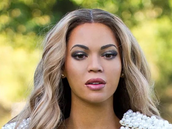 Это настоящая Бейонсе или копия?