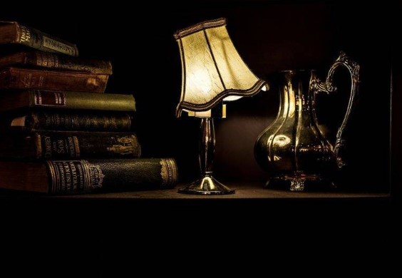 «Бывают такие лысые, которые зачесывают волосы сбоку, чтобы прикрыть лысину. А я бы лучше ходил лысый, чем так причесываться». Где можно найти эту забавную цитату?