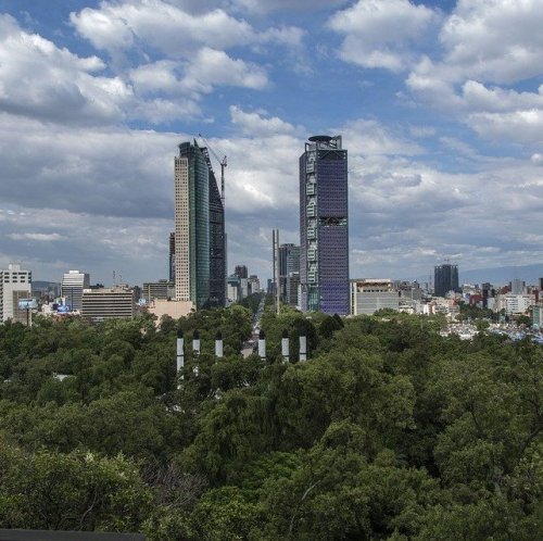  С 1325 по 1521 годы столица этого американского государства называлась Теночтитлан.