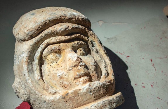 У человечества богатое прошлое. Какая наука его изучает, используя вещественные источники и доказательства?