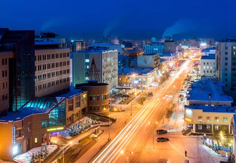 Каким для России является Якутск среди столиц регионов?